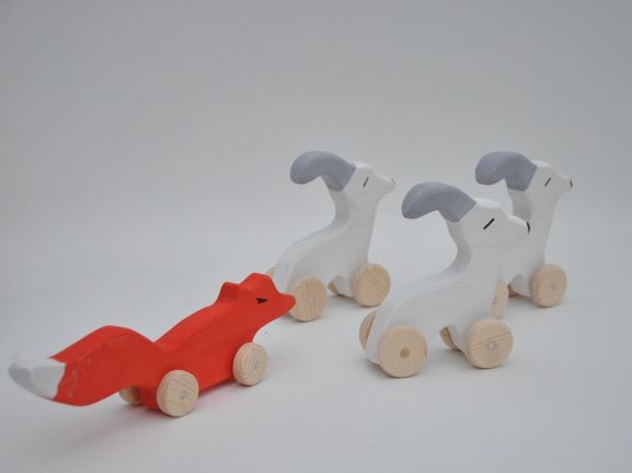 Attīstošās Koka Rotaļlietas - Pasakas Varonis: Rūda Lapsa no 1 gadu vecam bērnam. Tikai Barin.lv internet veikalā.