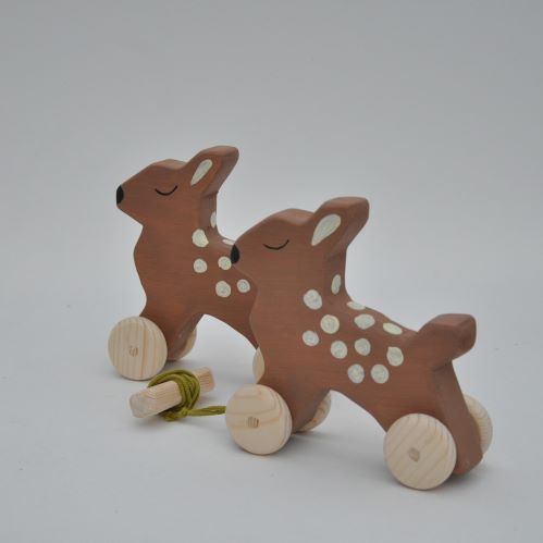 Mēža dzīvnieki Stirna Barin Mašīnas bērnu rotaļlietas Jūsu mazuļim. Jāpasūta Barin.lv internetveikalā, lai saņēmt laikā Jūsu bērna spēlei!