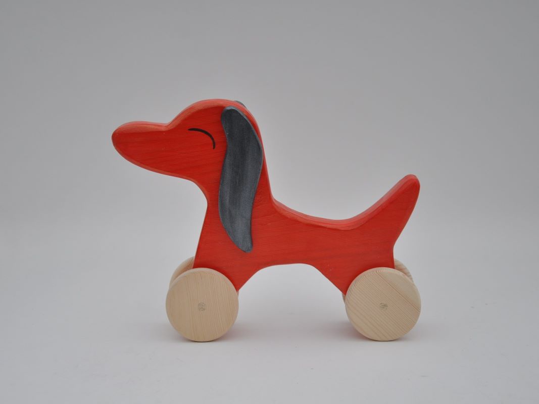 Dāvanas Business Lady Dog Gift - Exclusive Red and Black ikoniskās krāsās interjera rotaļlietas pirkt Barin.lv veikalā