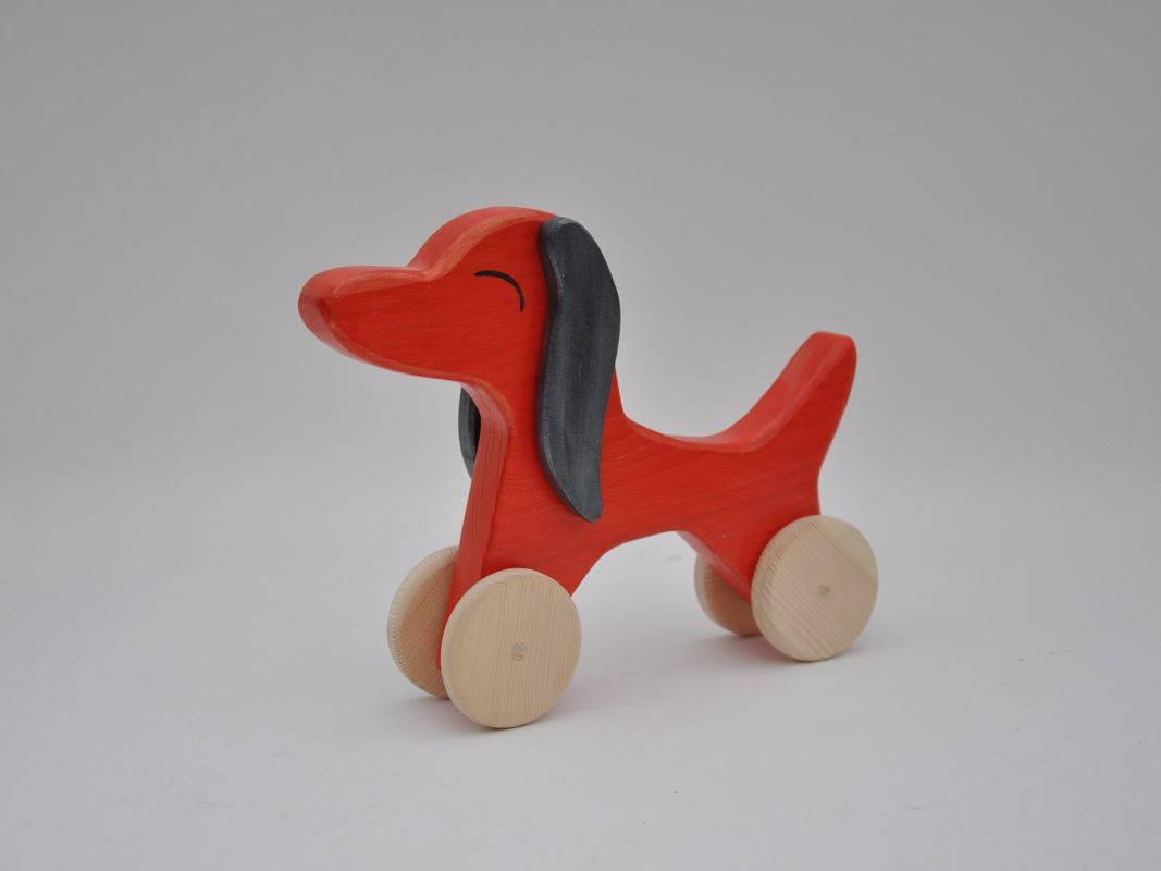 Dāvanas Business Lady Dog Gift - Exclusive Red and Black ikoniskās krāsās interjera rotaļlietas pirkt Barin.lv veikalā