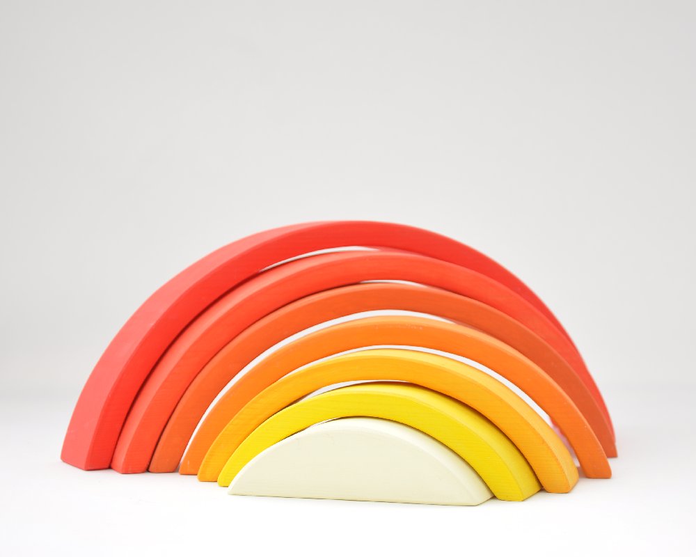 Rotaļlietas bērniem pērc online Barin.lv internet veikalā ar piegādi mājās! Sunset Varaviksne Oranžs Saulriets XL lielā izmerā koka piramīda Jūsu Mazuļa attīstošām nodarbībām