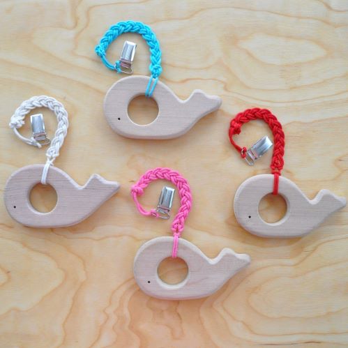 Koka zobgrauznis Valis un knupīša turētājs pēc izvēles. Zīdaiņa attīstošana pirmos menešos: graužamriņkis, grabulis, zobgrauznis zīdaiņiem pirkt Barin.lv interneta veikalā