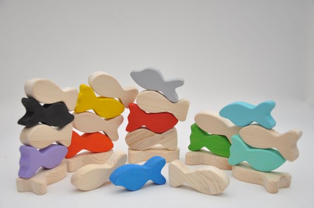 Attīstošās spēles bērniem koka kluči Zivju Balansir rotaļlietas pirkt Barin.lv veikalā ar piegādi